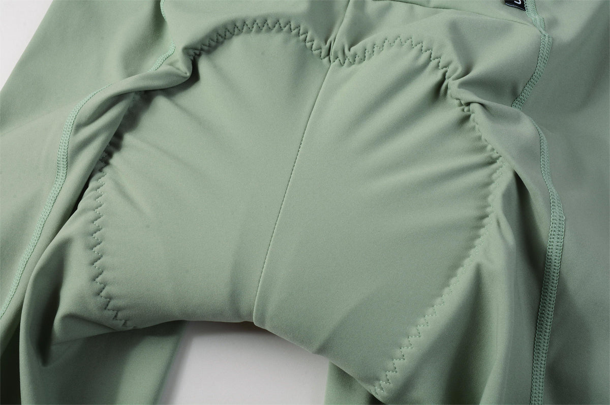Women's Seamless Ultra Shorts Astonishing Goose-Sage green